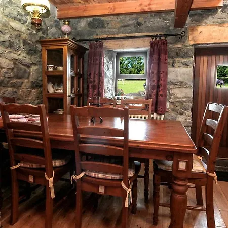 Traditional Stone Holiday home Kilchreest